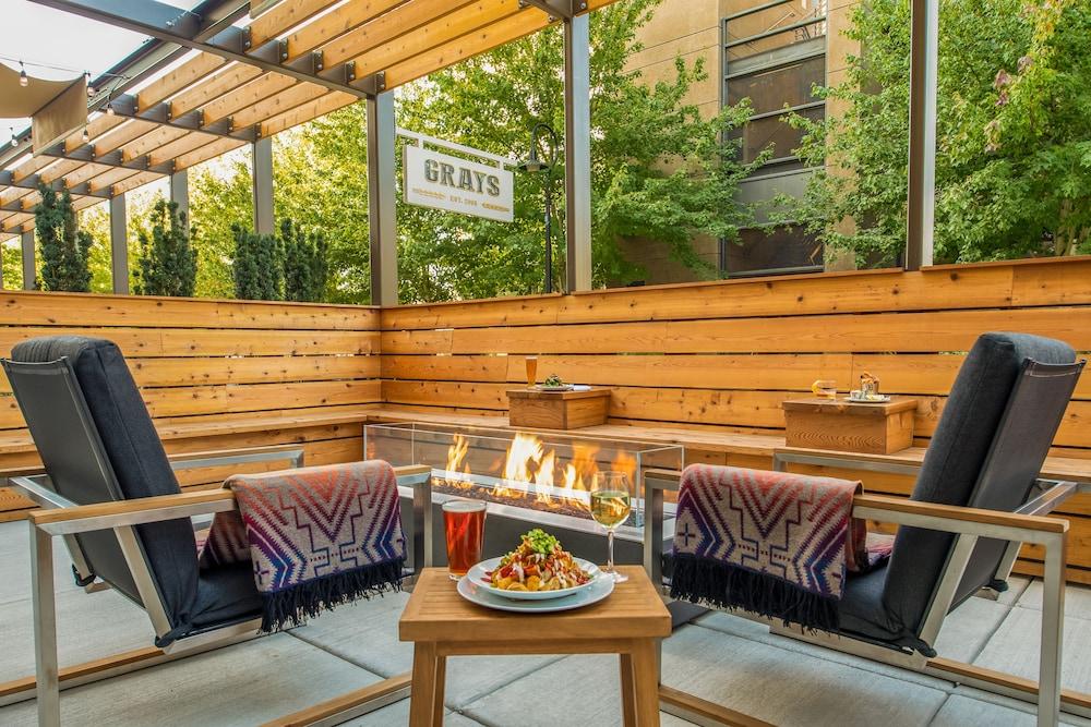 Hilton Vancouver Washington Экстерьер фото